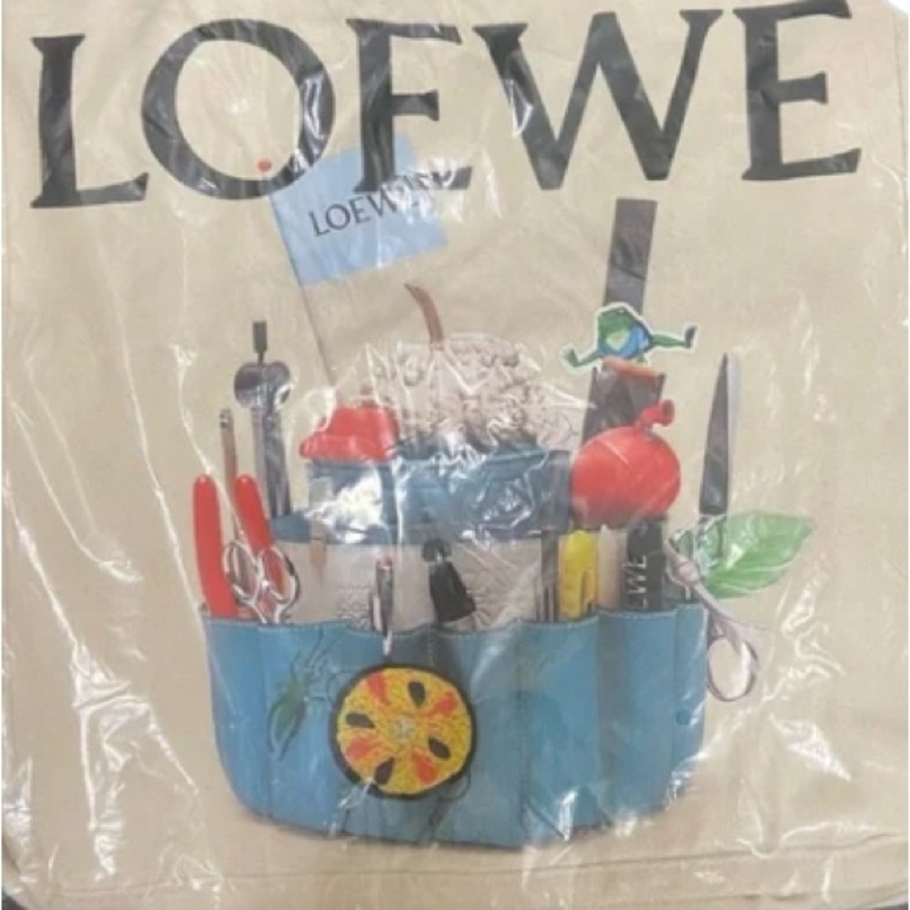 Beige Artist Canvas Tote BN Loewe GWP Novelty - Picture 2 of 12